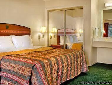 Hotel Mission And
