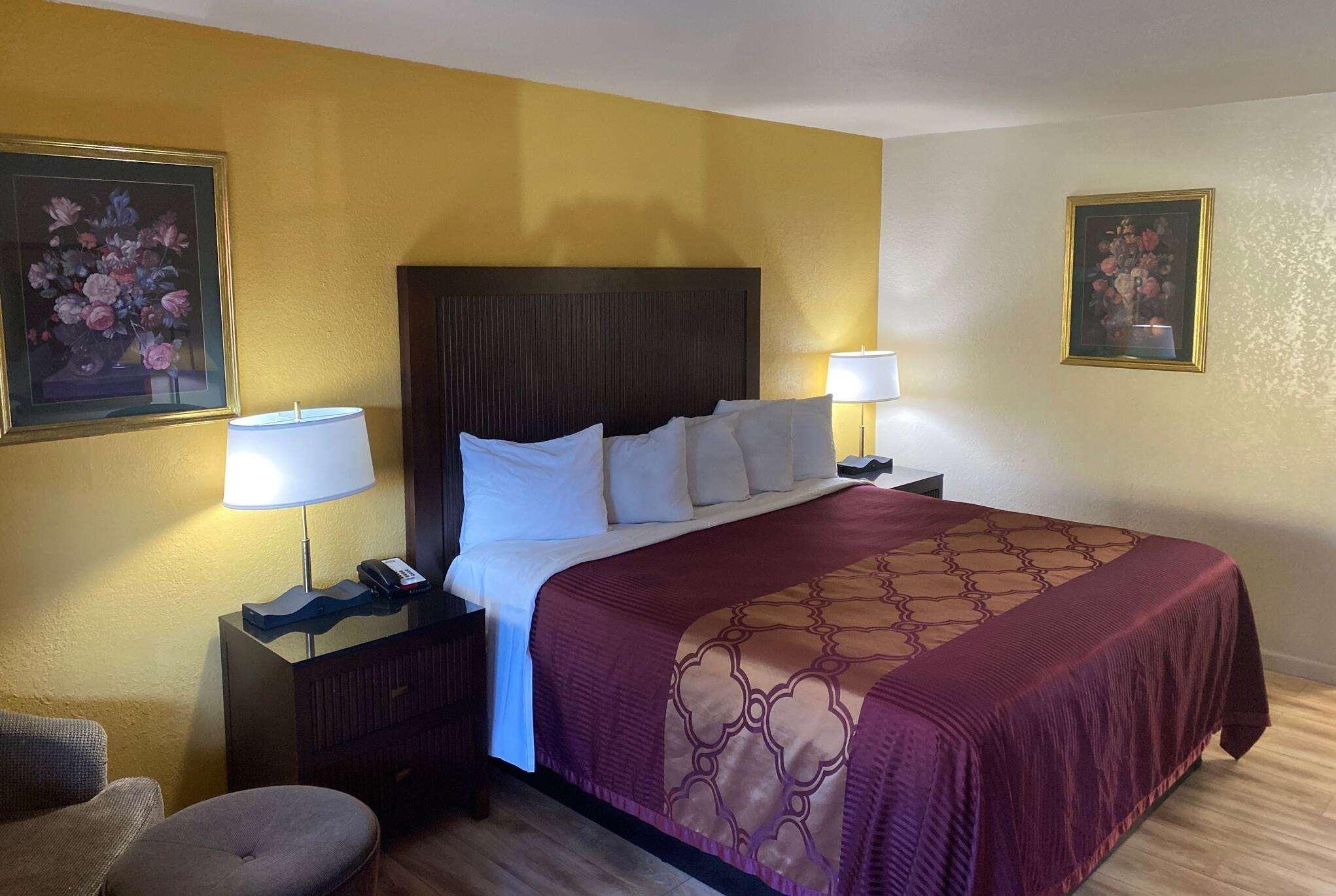 Hotel Mission And 2*