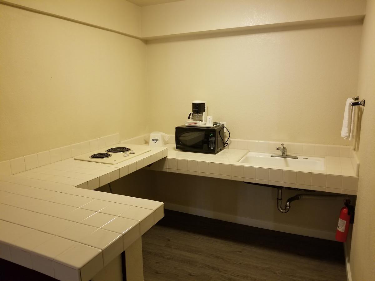 Hotel Mission And 2*